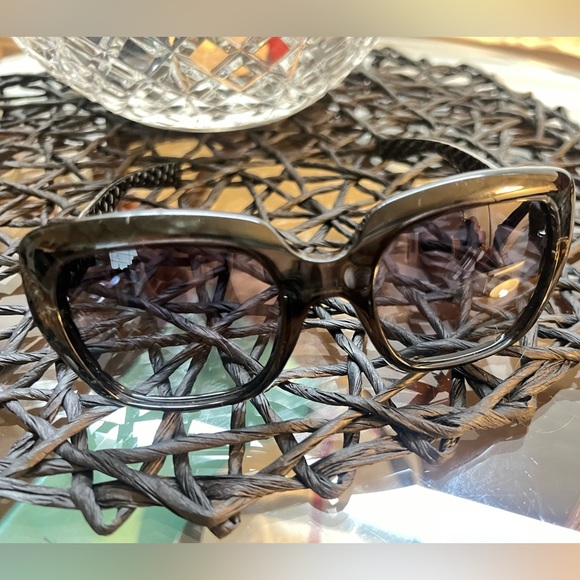 Bottega Veneta sunglasses main image 11